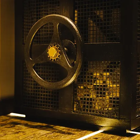 شقة Hidden Bank: Golden