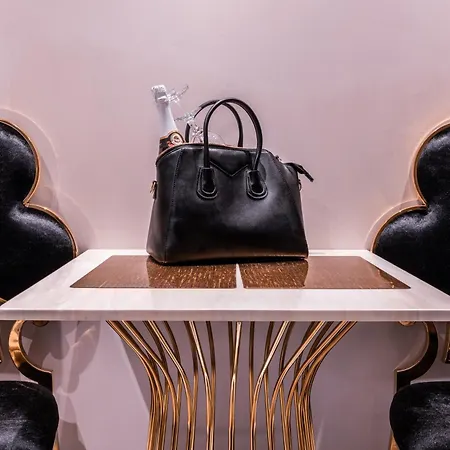 Hidden Bank: Golden Daire