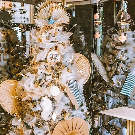 Hidden Bank: Golden Daire