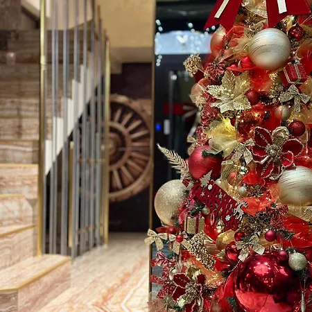 Hidden Bank: Golden شقة *