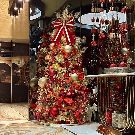 Hidden Bank: Golden شقة *