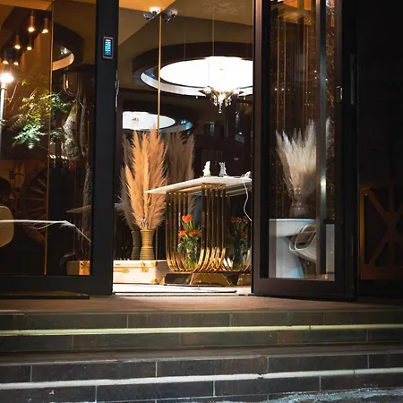 Hidden Bank: Golden Appartement